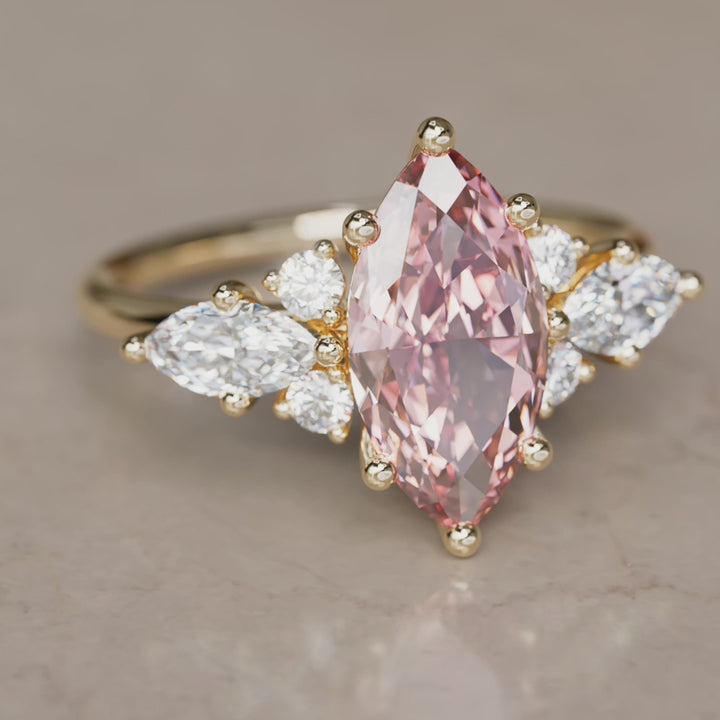 Bague de fiançailles unique Elain Marquise diamant rose de laboratoire