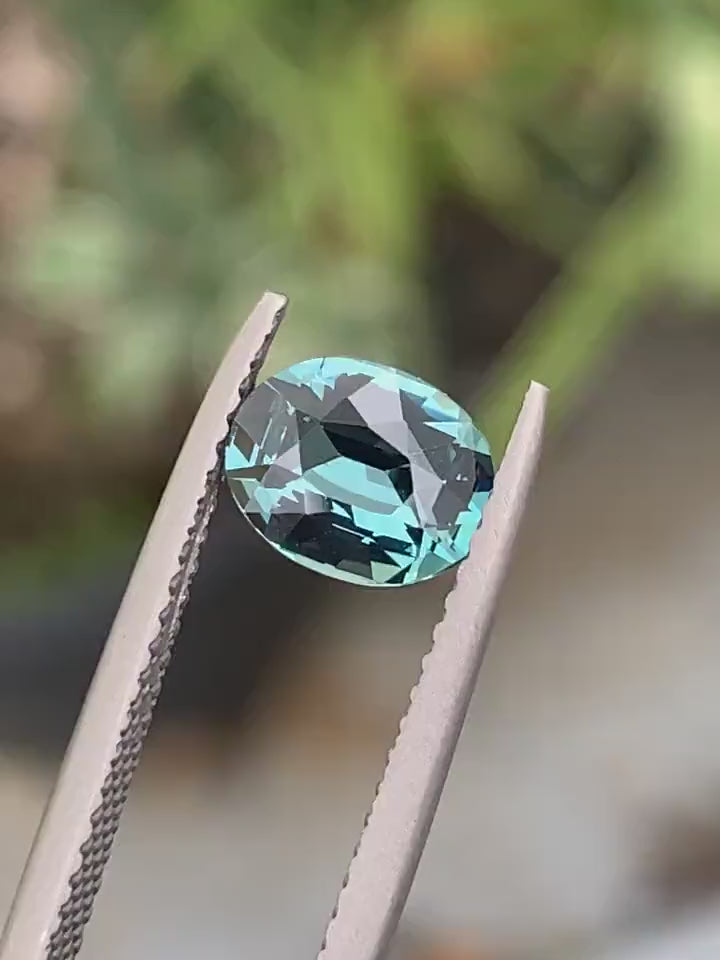 1.50 Ct Oval Cut Teal Sapphire,  7.2mm x 5.7mm x 4.1mm