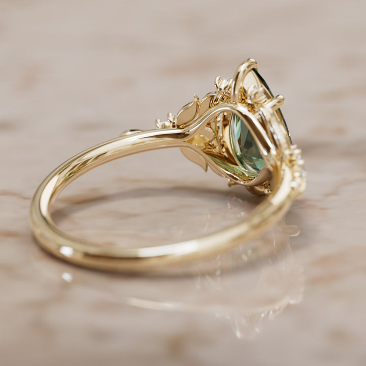 Anillo de compromiso con zafiro verde: Anillo flor de zafiro Siriwen talla pera inspirado en la naturaleza (Solo engaste)