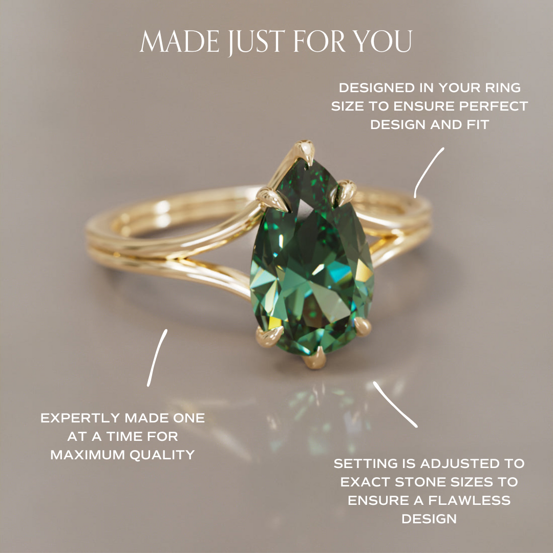 Zoe Pære Grøn Safir Moderne Unik Delt Skaft Forlovelsesring