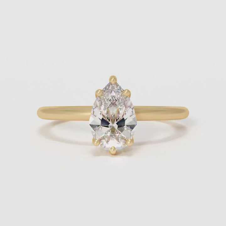 Bague de fiançailles en diamant Claire Pear